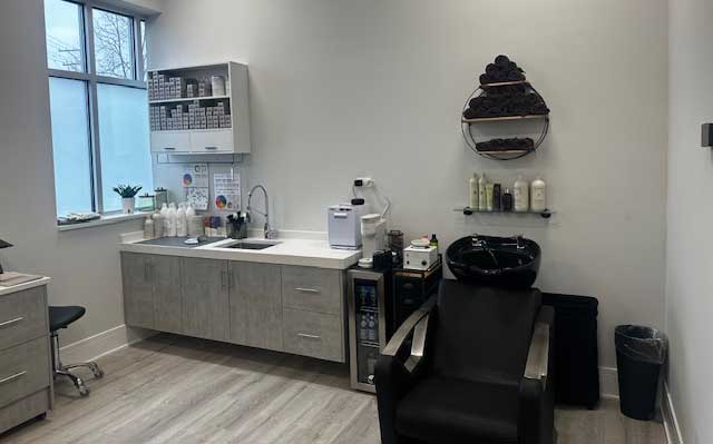 Salon-C-Interior